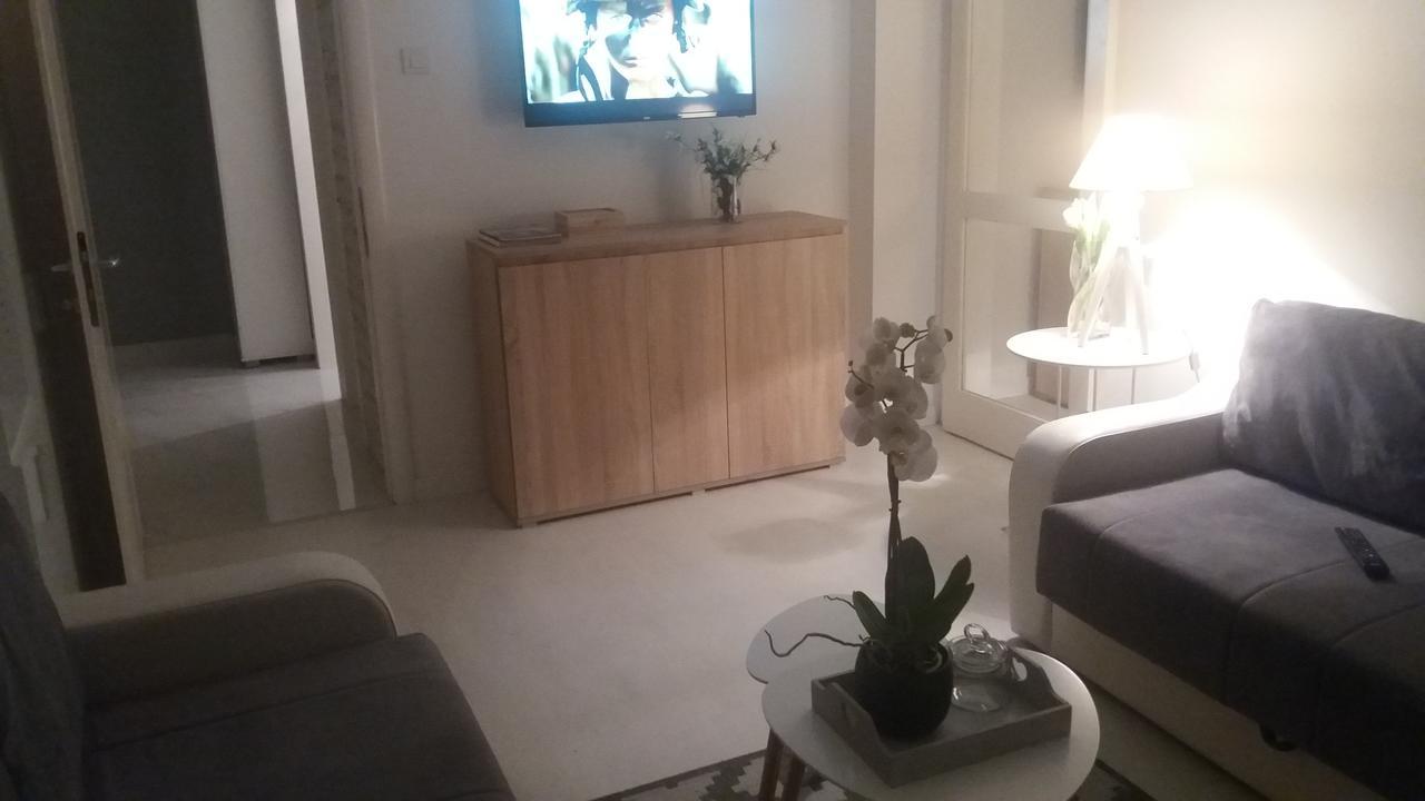 Holiday Home Duka'S Bar Luaran gambar
